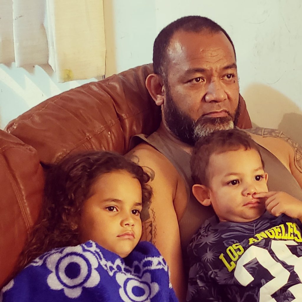 dad and two kids
