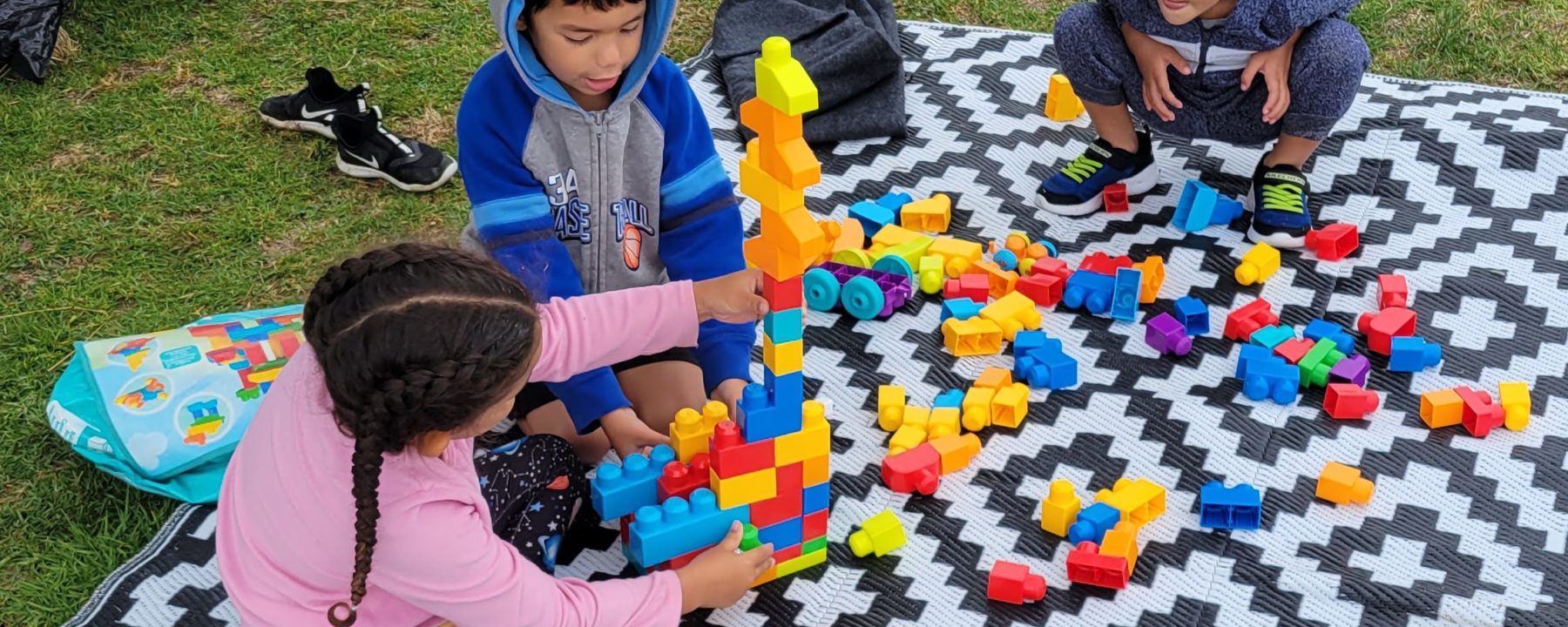 children with blocks